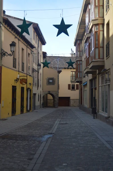 Schöne Jaca Straßen Mit Einem Gebäude Mit Gewölbten Soportalen Nach — Stockfoto