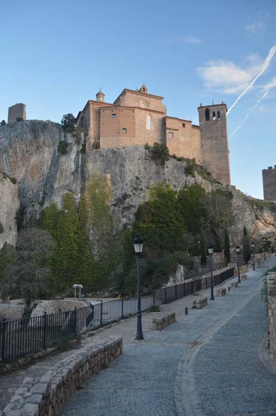 Vistas Parte Inferior Das Costas Colégio Castelo Medieval Alquezar Paisagens — Fotografia de Stock