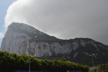 Cebelitarık'ta El Penon Üzerine Köpük Etkisi. Doğa, Mimarlık, Tarih, Sokak Fotoğrafçılığı. 10 Temmuz 2014. Cebelitarık, İngiltere.