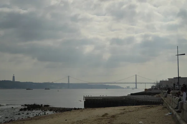 Vistas Rio Tajo Com Boca Oceano Atlântico Praça Comércio Lisboa — Fotografia de Stock