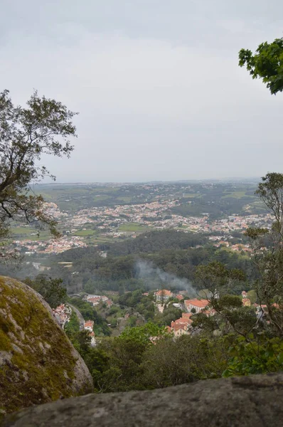 从摩尔城堡 西世纪的中世纪城堡 辛特拉海景 街头摄影 2014 辛特拉 里斯本 葡萄牙 — 图库照片