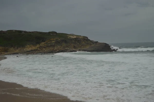 Maravilhoso Penhasco Dia Nublado Big Beach Colares Natureza Arquitetura História — Fotografia de Stock