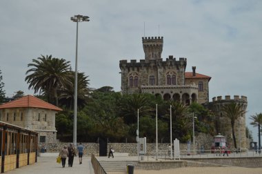 15 Nisan 2014. Estoril, Cascais, Sintra, Lizbon, Portekiz. Xvii Yüzyılda Haç Dating Nice Fort Estoril Sahilinde Tamariz Plajı'nda Felipe III tarafından inşa edilmiştir. Seyahat, Doğa, Manzara.