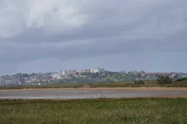 Vacker Utsikt Över Byggnaderna Den Gamla Staden Santander Stad Från — Stockfoto