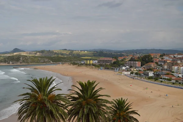 Praia Bonita Extensa Das Conchas Suances Agosto 2013 Suances Cantábria — Fotografia de Stock