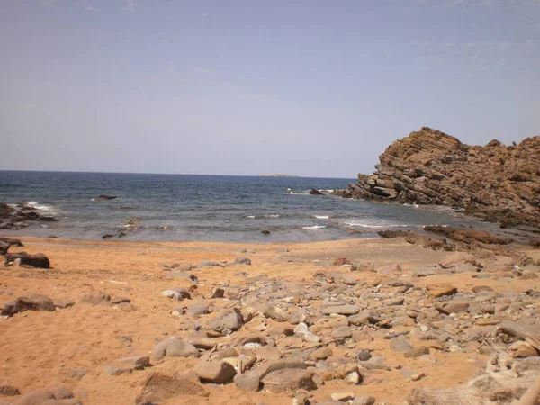 Liten Bäck Intill Den Vilda Stranden Cavalleria Mercadal Menorca Juli — Stockfoto