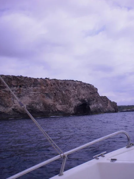 Prachtige Rotsformaties Gezien Vanaf Een Boot Citadel Menorca Island Juli — Stockfoto