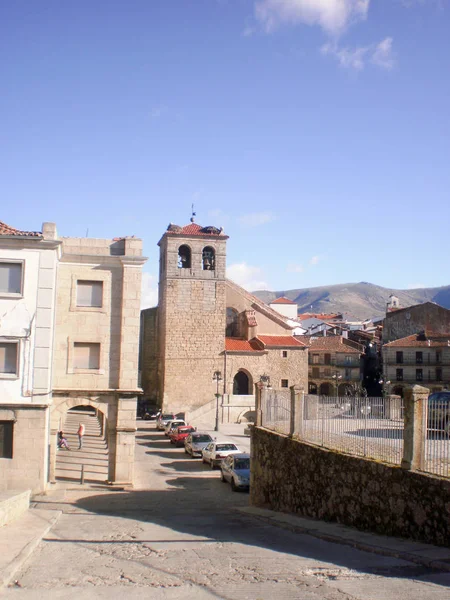 Nice Square Na Vila Medieval Com A Igreja Do Assum — Fotografia de Stock