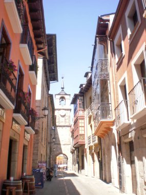 Saat Kulesi Eski Medival Üzerine Inşa Edilen Saat In Sokakta 