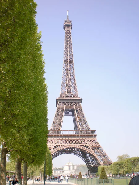 Wunderschöner eiffelturm aus pudeleisenkonstruktion von koechl — Stockfoto