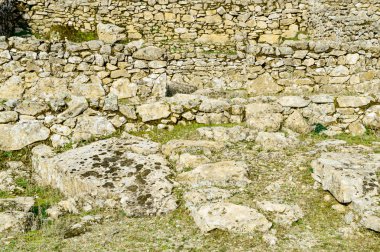 Demir Çağı 'nda tarihli evler M.Ö. 3. yüzyılda Castro Veton de El Freillo' da kurulmuş. 15 Aralık 2018. El Raso Avila Castilla Leon İspanya Avrupa. Seyahat Turizmi Sokak Fotoğrafçılığı.
