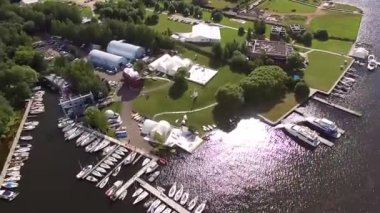 Yaht Club yukarıda quadcopter tarafından filme