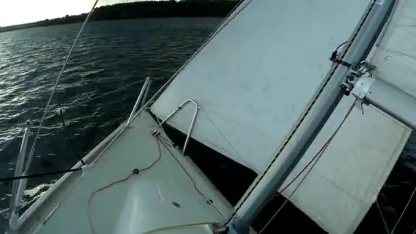 Visa Från Fore Yacht Rörliga — Stockvideo