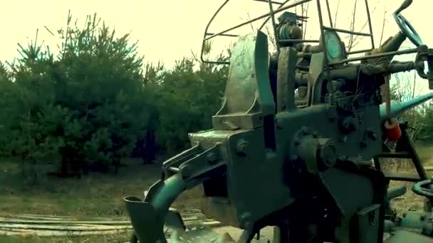 砲兵の自走対空機関砲 — ストック動画