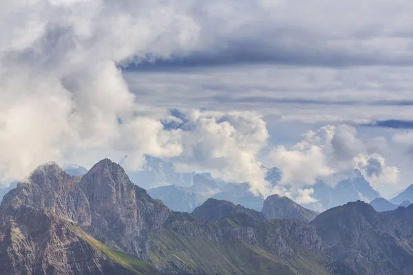 Güzel Sonbahar Sahne Dolomit Alpleri Nde Talya Dramatik Cennet Ile — Stok fotoğraf