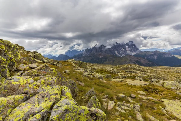 Dramatyczne Cloudscape Deszcz Chmury Alpy Dolomity Włochy Lecie — Zdjęcie stockowe