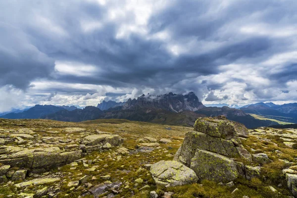 Působivé Scenérie Cloudscpae Alpách Dolomity — Stock fotografie