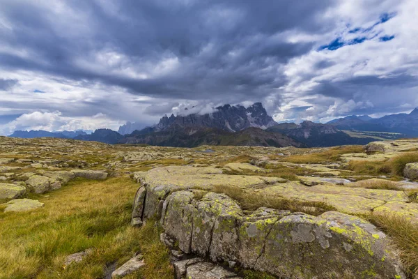 Působivé Scenérie Cloudscpae Alpách Dolomity — Stock fotografie