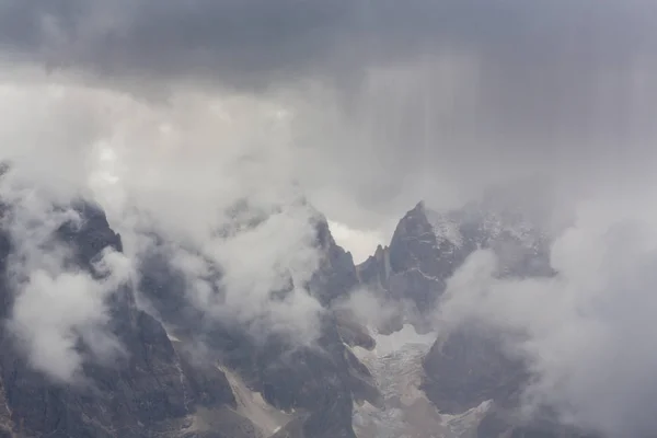 Etkileyici Sahne Dolomit Alpleri Nde Cloudscpae — Stok fotoğraf