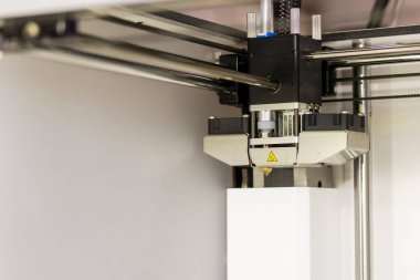 Fabrikada sanayi için üç boyutlu (3d) yazıcı makinesini kapat