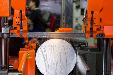 yüksek hız kesme makinesi ve endüstriyel kullanım için yüksek performans için otomatik besleme