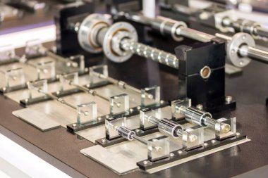 Endüstriyel işler için makinenin yüksek kaliteli ve hassas doğrusal top taşıyıcı kılavuzunun birçok boyutunu kapat