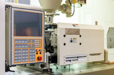 Yüksek teknoloji plc monitörü dokunmatik ekran ve birçok basım kontrol paneli plastik enjeksiyon yüksek basınçlı küf makinesi endüstriyel için