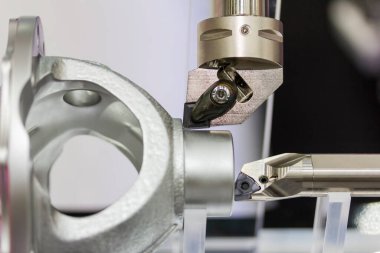 Torna makinesi için model kesme aracı ve çalışma aracı