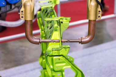 Otomotiv endüstriyel işleri için otomatik direnç noktası kaynak makinesi