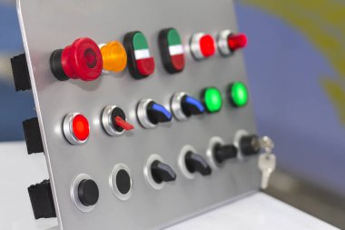 Endüstriyel için birçok çeşit elektrik düğmesini kapat