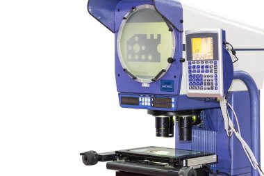 Beyaz üzerine izole endüstriyel kalite kontrol için siluet ekran yüksek hassasiyet profil projektörü