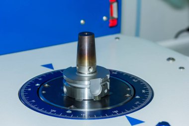 cnc makine merkezi için araç öntanımlı makine üzerinde araç tutucu