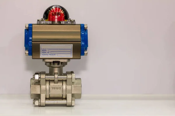 Високоточний Технологія Автоматичний Клапан Подвійної Дії Індикатором Потоку Промислової Роботи — стокове фото
