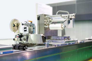 Yüksek teknoloji ve modern otomatik gıda ya da endüstriyel ticari amaçlı plastik film bobinli diğer paketleme ve etiketleme makineleri