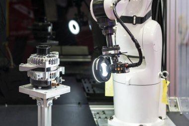 yüksek teknoloji ve hassas robot tutuşu otomatik görüş denetleme kamerası ile ürün veya fabrika veya atölye üretim sürecinde tablo üzerinde ölçüm veya ürün veya iş parçası
