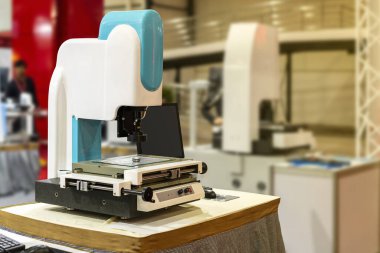 Endüstriyel alanda kaliteli boyut ve şekil kontrolü için yüksek teknoloji görsel ve ölçüm makinesi