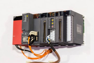 Endüstriyel endüstri için otomatik programlanabilir Mantık Kontrolcüsü PLC yüksek hassasiyet donanımı