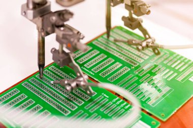 Otomatik üretim lehimleme ve basılı elektrik devre kartının (PCB) lehimleme demir uçları)