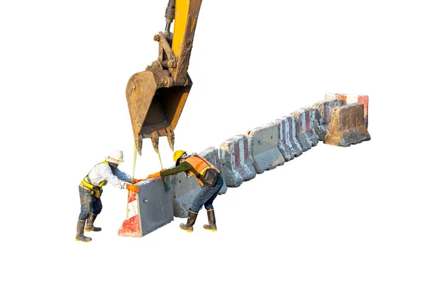 Работники Буксира Носят Защитные Костюмы Помогающие Поднимать Устанавливать Цементные Бетонные — стоковое фото