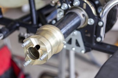 Spor go kart ile arka tekerlek merkezlerini kapatın (mini yarış arabası)