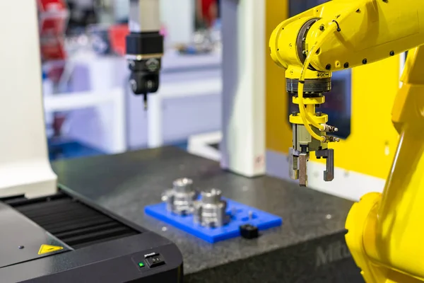 Empuñadura Robot Alta Tecnología Con Abrazadera Mandril Automático Para Captura —  Fotos de Stock