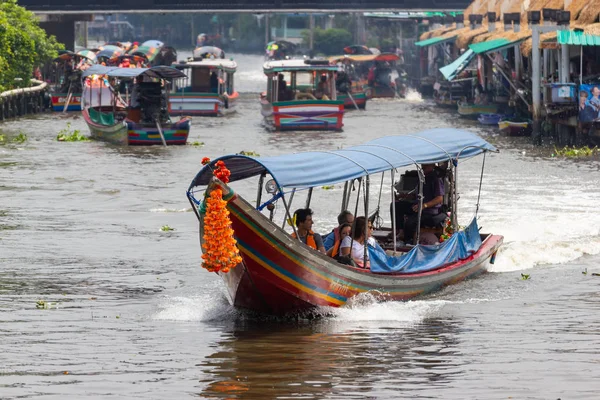 Chao Phraya River Bangkok Tailandia May 2018 Personas Que Viajan — Foto de Stock