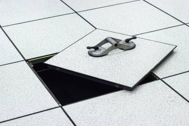 Emiş Lifter - aracı platformu - açık kat - veri merkezi sunucu odası 