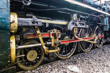 Tren tekerleği. Buhar lokomotif - Thonburi Tren İstasyonu - Tayland 