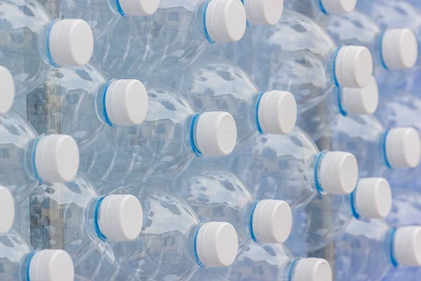 plastik şişeler, plastik şişe boş geri dönüşüm kavramı kullanılan 