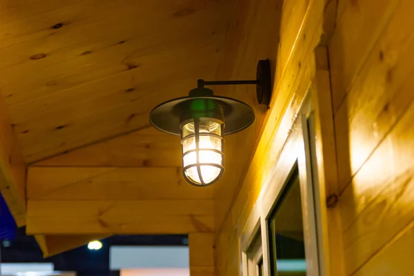 Lampada Lanterna Stile Vintage Decorato Appendere Sullo Sfondo Muro Mattoni — Foto Stock