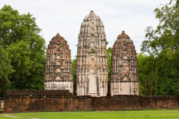 Wat Sawai Sri Savaya Sukhothai Big Khmer Style Temple Sukhothai — Stock Photo, Image