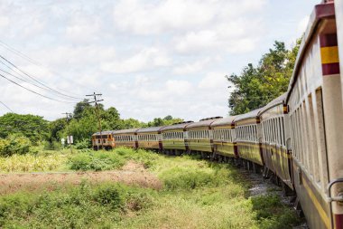 Bangkok Tayland:-1 Mayıs 2018: - Bangkok Tayland ileri eğri çalışmasını Tren.