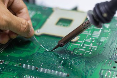 Lehimleme demirleri, kavram teknoloji bilgisayarın bilgisayar devre kurulu elektronik tamir teknisyeni donanım devre