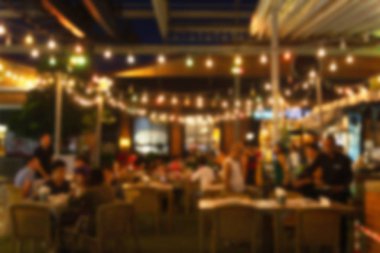 görüntü bir restoran gece festivalin bulanıklık ve mutlu ve bokeh arka plan, Bangkok Tayland için ile rahatlatıcı atmosfer.